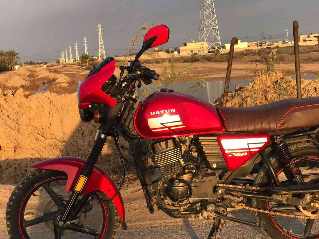 سلام عليكم دراجه دايوان موديل 2023دراجه مكفوله كرابائيات بدون اوراق وبيها خيط بخار خفيف عارضها عل 900وبيها مجال رقمي ***********
