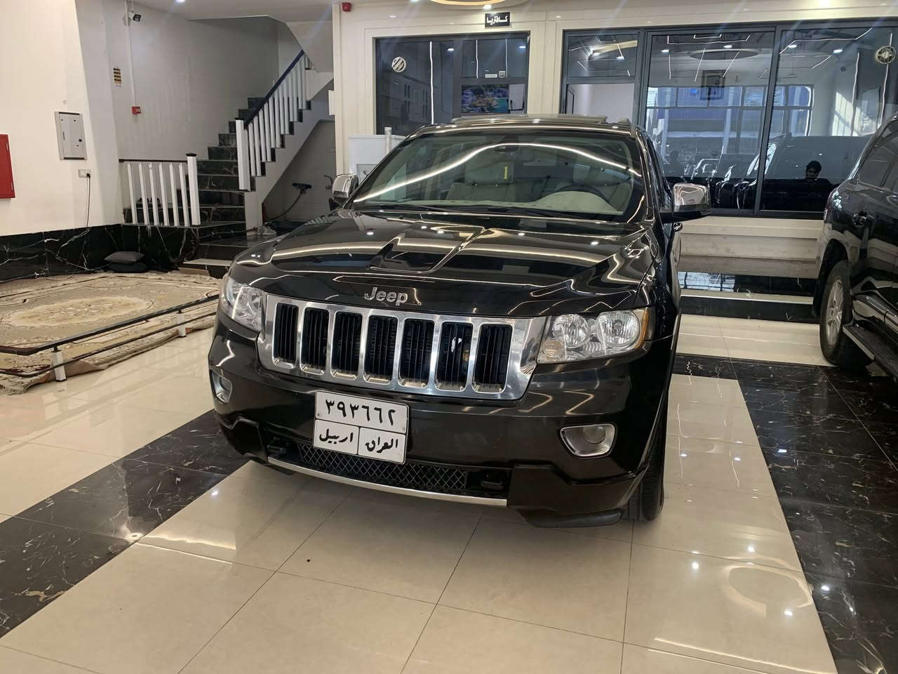 سلام عليكم جيب كراند شيروكى ٢٠١١  TRIL RAITED سيارة v8 خليجي زيرو اربيل فووول فووول فووول مواصفات سيارة كلين من دعامية لدعامية بس بيه ثلاث مكانات اصغير بارد كفالة عامة من رقم للرقم تحويل مباشر  اربع تايرات جديد  سيارة حيل حيل حلوة ماشاءالله باقيه على بلاد  منضومة زينون كير محرك شرط محرك بس قبق مفتوح بس شرط صوت تبخير صرف نفخ كله شرط 
مواصفات 
١-استيرن هيتر 
٢-دبل اكسل
٣-كشن جلد
٤-كشنات تدفئة تبريد
٥-كشنات خزن ميموري
٦- تحرك استيرن كهرباء 
٧-صندوق شفط
٨-تشغيل عن بعد
٩-سلايد
١٠- شاشة بلادي بلقمارة
١١-توليد كهرباء 
١٢-شاشة كامرة
١٣-بصمة
١٤-تحكمات استيرن تحديد سرعة
١٥- تبريد مركزي
١٦-دبل جام نظام عزل
١٧-نضام Eco اقتصادية 
١٨-حساسات امامي خلفي
بيه اهواية مواصفات اخرى…
بيع مراوس بسيارات رقم شمالي
سعر ١٧٥ بيه مجال قليل 
عنوان اربيل
***********
