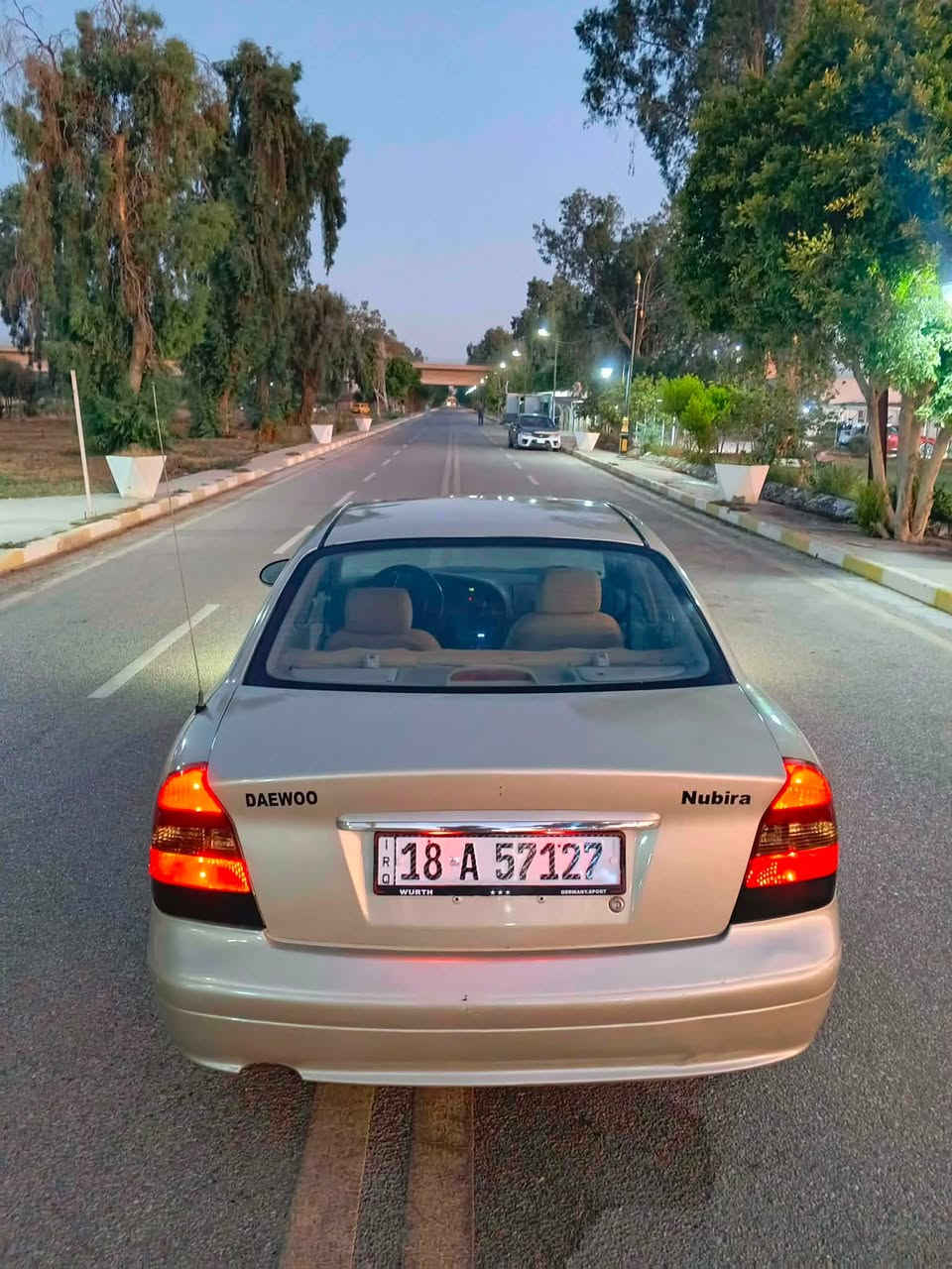 سلام عليكم دايو نوبرا2 وارد امريكي
موديل 2000 رقم بابل انكليزي باسمي كبل تحويل 
كير مكينه جديد 
كهربائيات كله شغال ضفيره جديده 
4دسك نظام abs ايكو بيه مثبت سرعه 
داخل نظيف كاعيه جلد دوشمه جديده 
4 جام كهرباء 
تاير 70%
حداديه 80%
تبريد طافي 
سياره كل حلوه بالحقيقه 
سعر 40 بيه مجال بسيط حك الجية 
مكاني بغداد  
رقم موبايل ***********
