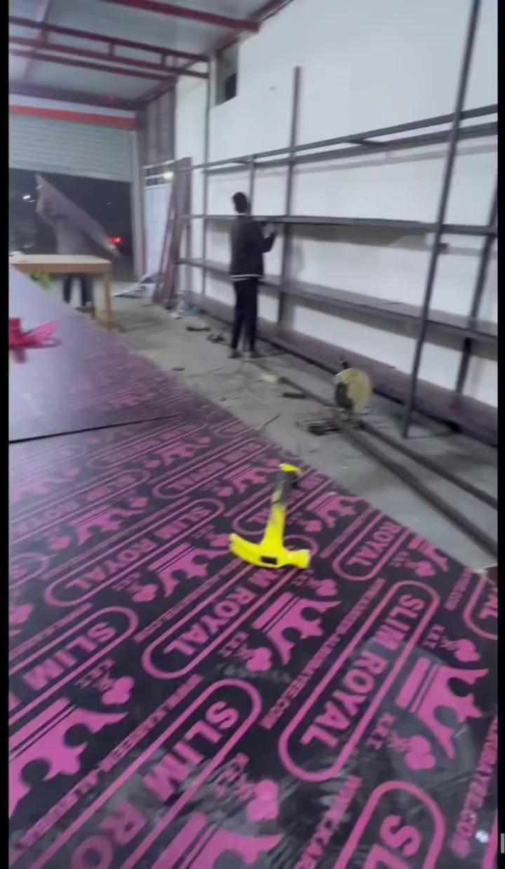 شباب النيل دائماً يتركون بصمة في كل عمل إنساني 🤍
ليلًا ونهارًا يعملون على تجهيز مشروع أهالي النيل الخيري، وبمهن مختلفة وبجهود تطوعية مجانية في هذا الشهر المبارك شهر رمضان.

هذا العمل بجهود شباب النيل وأهل الخير ليكون عونًا وسندًا للعوائل المحتاجة.

شاركوا المنشور حتى يصل إلى أهل الخير، فبدعمكم يستمر العطاء. 🤲
***********
