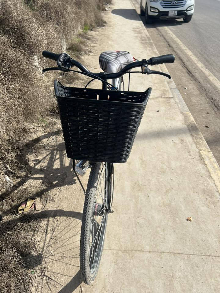 السلام عليكم
بايسكل عبدالحليم للبيع 
السعر ٦٥
موقعي حي الانتصار 
***********
