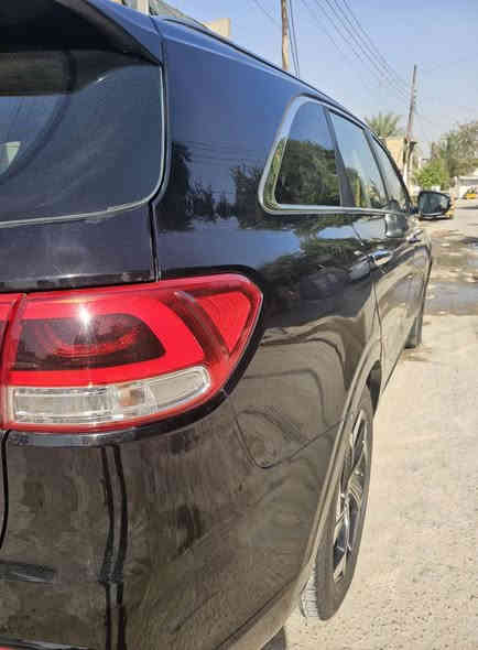 السلام عليكم... 
كيا سورينتو 2016 فئة SX V6 وارد امريكي
مواصفاتها معروفة 
محرك 3300 GDI 
كير ومحرك وتبريد كفالة 
حادثها بنيد معدل فقط مو مبدل 
لا لغود لا شواصي + جميع الايرباكات سليمة 
سنوية جديدة 
ماشيه 82 الف ميل 
سيارة نظيفة ما تتعب عليها 
السعر 195$ وبيها مجال للشراي 
للتواصل والاستفسار 
***********
