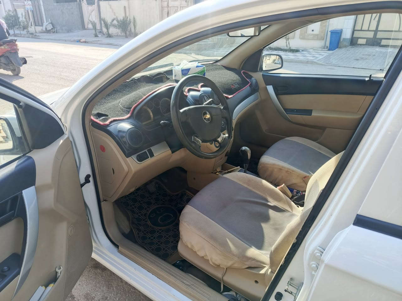 افيو للبيع موديل ٢٠١١ مكانها النجف رقمي ***********
