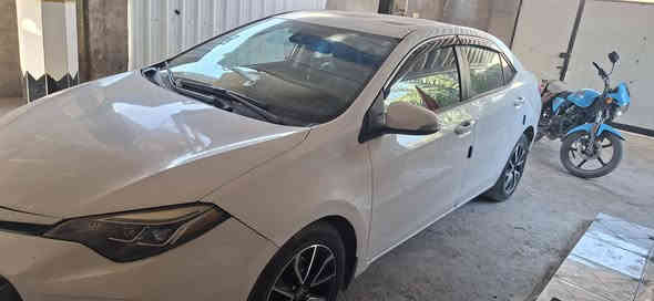 السلام عليكم
للبيع .  كورلا 
موديل.  2018
رقم بغداد بإسمي
فول مواصفات XSE
بصمة تشغيل 
وبصمة ابواب
فتحة سقف 
كشن تتفأه وتبريد 
كشن كهرباء
كشنات جلد 
ستيرن تتفأه
رادار تحديد مسار
قياده ذاتيه 
انضمة قياده سبورد و ايكو
تحكمات استيرن + شفتات
مكينه البيضه المرغوبه
تخم تايرات جديد 
صور الحادث والسونار مرفوقات بل منشور
السعر / 138 وبيها مجال 
غير متواجد على النت للستفسار الاتصال
على صاحب السياره 
***********/ ***********
