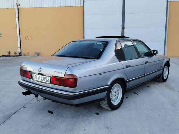 سلام عليكم للبيع او مراوس بسياره اوبتره سوناته حته لو بيه صبغ مو مشكله بي أم 735موديل 91فول واحد علا واحد سياره كير محرك صدر تبريد تخم تاير  كفاله سياره مصبوفه جماليه حيل جديد بدون قطرت خويس سياره  وكاله عامه بأسمي شوكت متحب احولك سنويه وهزه ورقم جدد صدر امامي خلفي بل كارتون سعر 62مكانه رمادي شراي اتصل ***********
