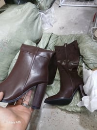 احذية نسائية ورجالية • بضاعة جديدة • فلوجه حي الضباط