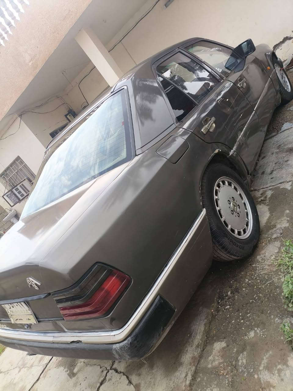 مرسيدس دب للبيع موديل 1989 
محور بطه tvv
كشن كهربائي
تبريد شغال 
اكسل جديد 
كير شرط
مكينه شرط
السياره كامله 
***********
***********
