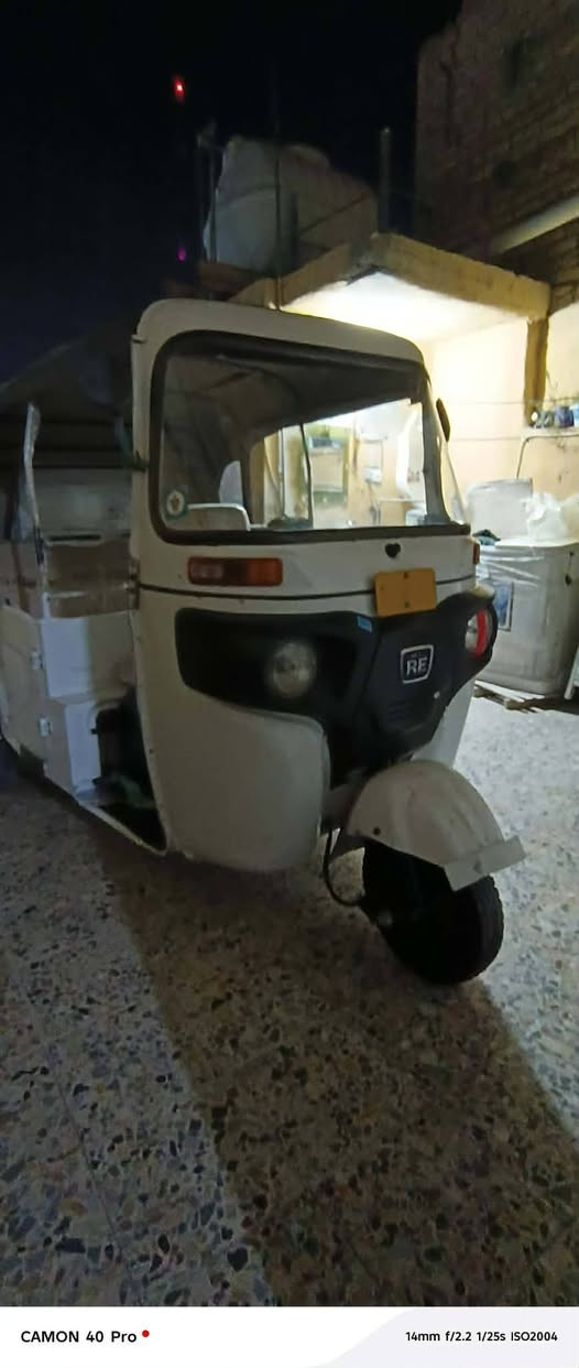 سلام عليكم شباب عدي تكتك للبيع ٢١شهر١٢بيهه دوس وبارد مضح بل صور رقم بغداد إنكليزي السعر ٧١٠٠ول موشراي لا يخابر ويتعبني بغداد الحسينية ***********
