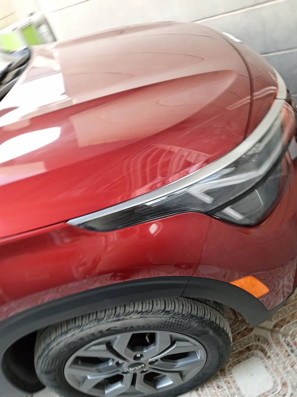 كيا سيليتوس  لون احمر  فئة S موديل٢٠٢٤ وارد امريكي بدون رقم ليبل واحد بجم كبس سونار متوفر للسيارة جديد بدون صبغ بدون تبديل اي قطعة بدون ايرباك محرك ٢٠٠٠ دوش حادثها بارد فقط السيارة بدون رقم ومكانها بالحلة
صور الحادث والسونار وصور حادث امريكا بالمنشور اي
تفاصيل  واتساب على هذا الرقم
***********
https://bidexport.com/vehicle/42333105/2024-kia-seltos-kndeu2aa6r7498593
