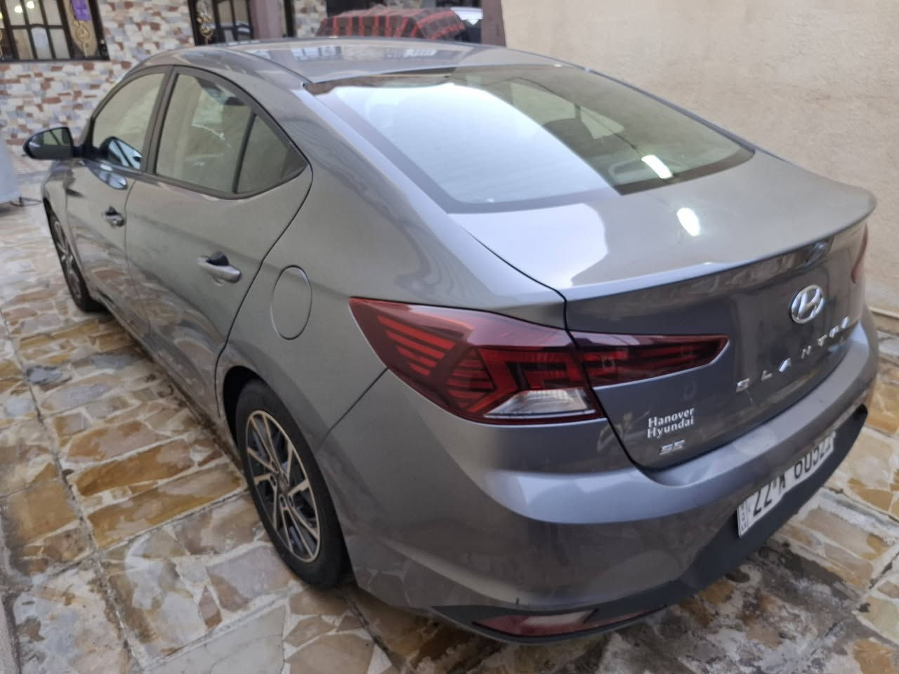 سلام عليكم عندي النتره للبيع موديل 2019 رقم اربيل جديد بسم ابن عمي تريد وكاله تريد تحويل حاضر ضربته جاملغ وبنيد بدون دواخل الباقي مكفول تخم تاير جديد صدر امامي وخلفي جديد تبريد ثلج محرك 2000 السياره جاهزه السعر 115 وبيهه مجال قليل مكان السياره بغداد العامريه الشراي يتصل على ***********
