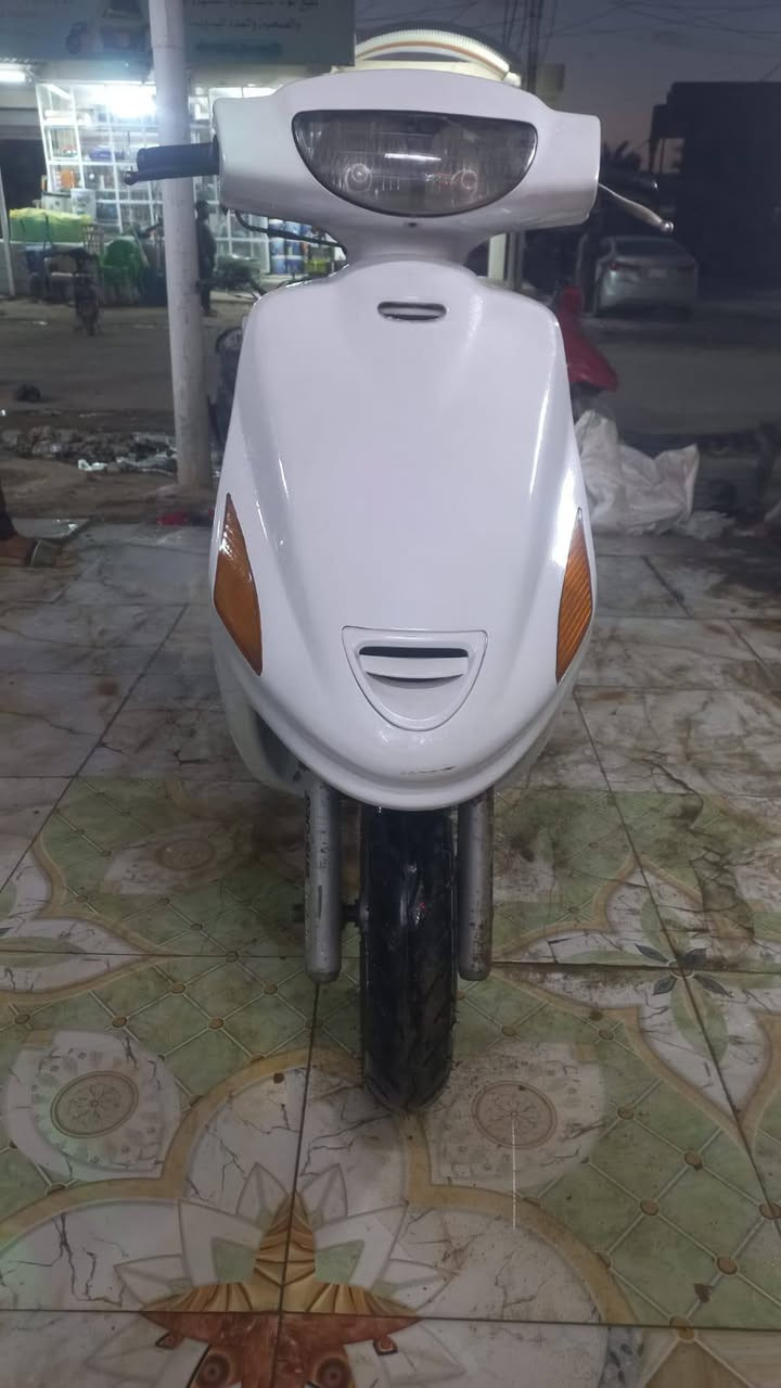 فراشه نثيه للبيع كله شغال مكينه حلوه شلعه ومعدل عنوان نحف ابو اصخير ***********
