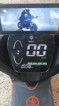 شاشه دراجه كار بلي
موديل 2024
عرض الاتصال.
تشغيل اغاني MP3 وا اغاني فديو بيها مكان رام /ميموري 
تعرض تطبيقات الهاتف 
ضد الماء ٪100
تنربط حار بارد ع سكن 
تكنك تلقائي . بثناء التشغيل.
تدعم خرائط كوكل بلي وا ويز 
بلوتوث سماعه الخوذه .
ساعه تاريخ ويوم وشهر و الحاسبه هواي 
تدعم جمع اللغات حته العربيه 
تنشد ع جميع الدرجات الشحن و الكهربائية.
70 الف وبيها مجال 
***********
