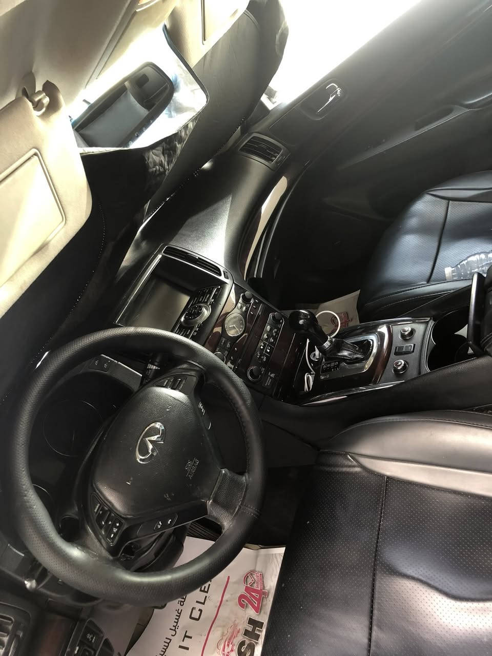 انفنتي G37x
موديل 2013 … ماشيه 90,000 حقيقي 

محرك 3.7 تنفس طبيعي 

بصمه تشغيل وابواب وصندوق 

تبريد ثلج + منفصل 

شاشه لمس +كامرة خلفية دواره 

رادار خلفي حساسات 

كشنات جلد فول تحكمات وخزن ميموري +تدفئه كشنات 

سلايد روف تحكم ستيرن+شفتات رياضي 

لايت زنون عالي ناصي 

سيستم صوت Bose

السيارة عليها تخم تاير 4 جدد 

بلكات نوزلات مجاول كلهن جدد 

صدر سيارة امامي جديد 

السيارة نظيفه حيل ومتعوب عليها + فول مواصفات 1/1 

ملاحظه:❗️السيارة معروفة تجي غرق ومبدلة الكهربائيات والعقول والضفاير + السيارة متروكه چانت مصبوغه عام والصور موجوده مالتها قبل لتنصبغ لان متروكه لونها مصوفر +  كير السيارة مبدله بيدي مال كصه ياباني اصلي بالچيس وبحاله الضمان + السيارة بيها تقرير فحص من المندلاوي كهربائيات وكلشي الخ …. 

كلشي ذاكره بالمنشور وصور السونار هم ناشرهن 

السعر 85 وبي مجال بسيط

للتواصل … ***********
