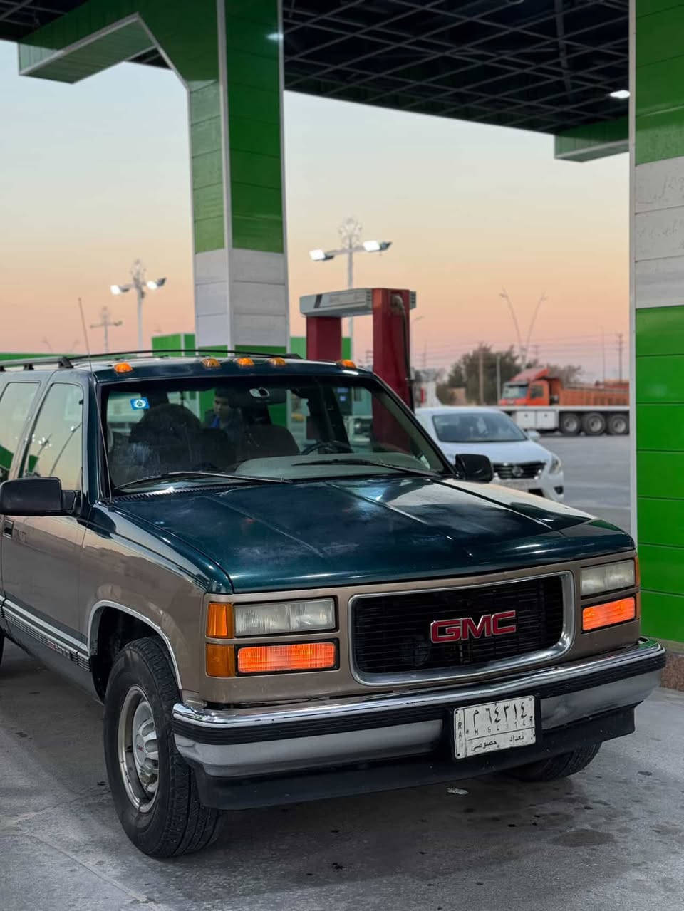 سلام وعليكم بهبهان للبيع رقم بغداد سنويه منتهيه سياره جديده كلش نضيفه الف ماذب عليها برغي ما ناقصها بيها جراد بالبنيد خفيف دواخل جدد العنوان بصره الزبير السعر 78 وبيها مجال قليل لشراي رقم الهاتف ***********
