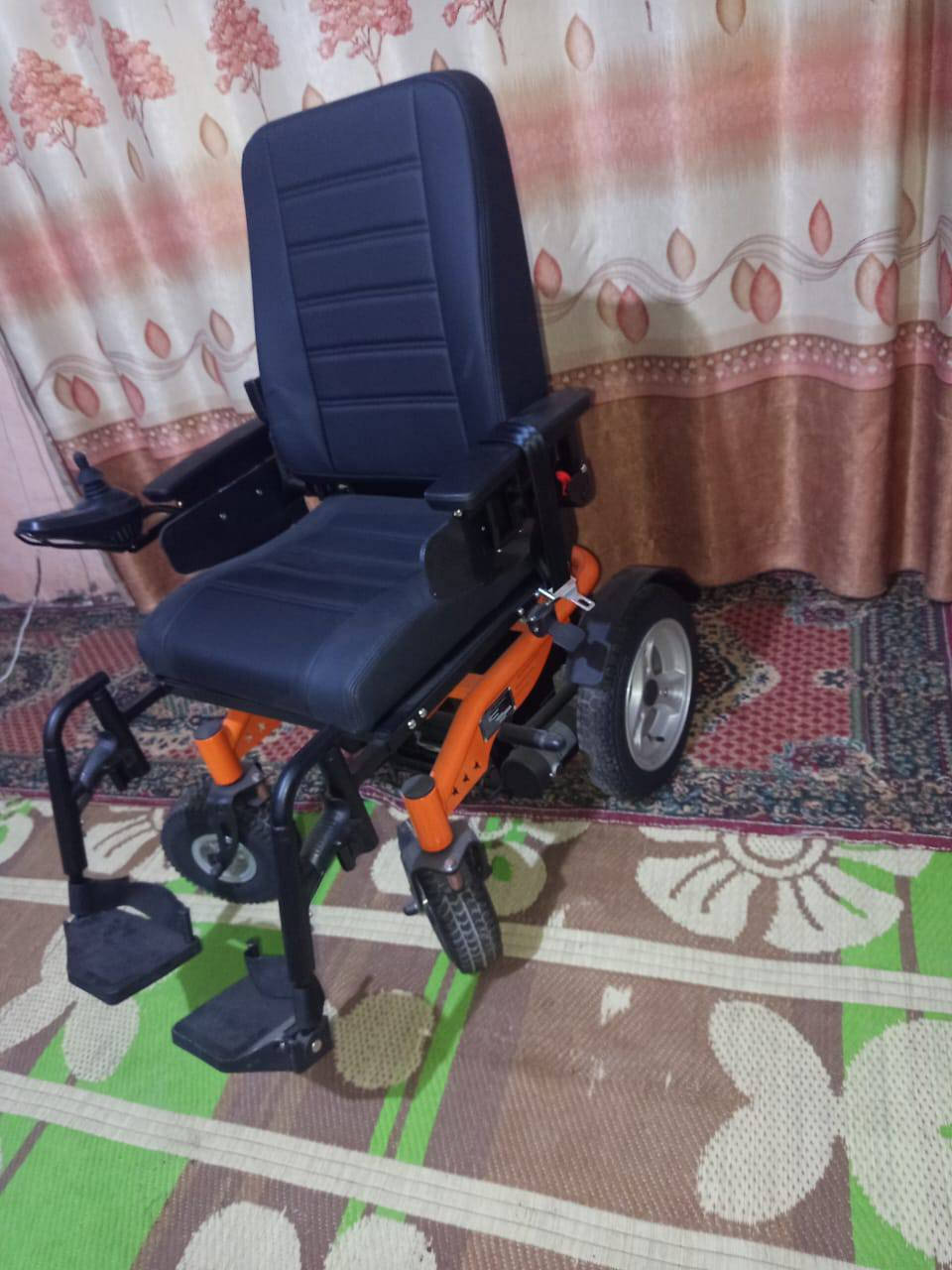 السلام عليكم عربانه شحن جديده للبيع استفسار وات ساب ***********
