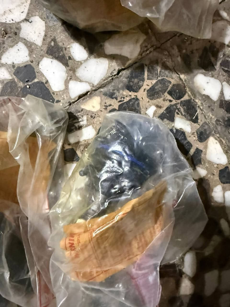 السلام عليكم صدرر كاملل جارجر يشتغل من موديل15 لل23 يشتغل جديد شركه صدرر كاملل ويا فلنجاتت رايده 350 الق قفل لل استفسارر  واتساب ***********
