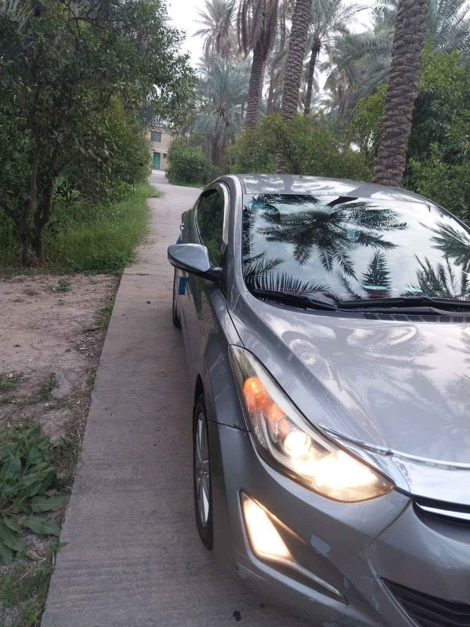 السلام عليكم شباب النترا موديل 2016 رقم بغداد بسمي السياره بيها قطع صبغ ابيع حزام السياره خليجي فول مواصفات عدا الفتحه مري شفط تحكمات ستيرن قطعتين تبريد السياره تخم تاير جديد صدر جديد مكينته 1600 دوش السعر 105 مكان السياره ديالى بعقوبه وهذا رقمي ***********
