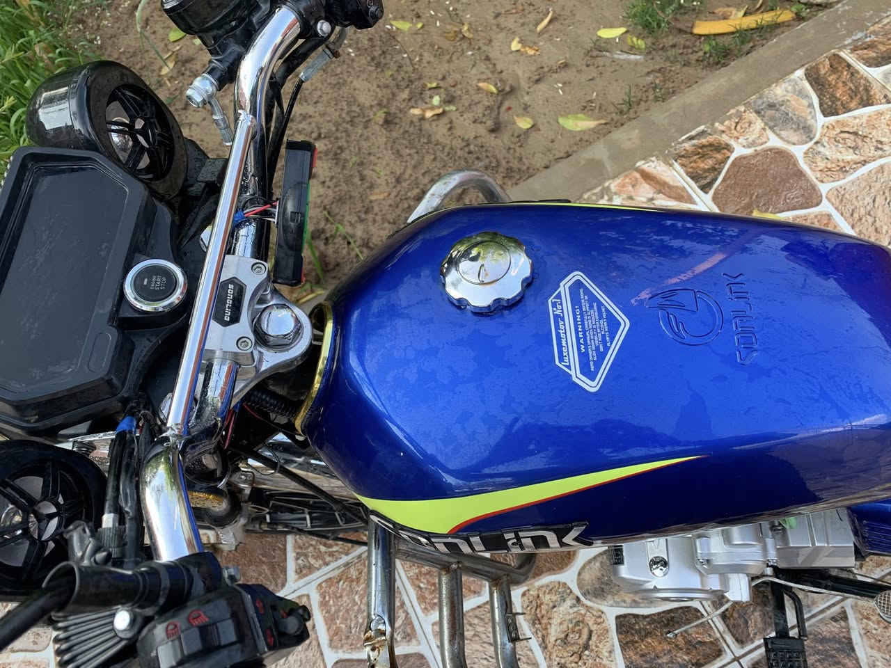 سلام عليكم ورحمة الله وبركاته 
دراجة سفيان موديل ٢٤ مكفولة من اي عيب مع أوراق كاملة السعر ٥٧٥ بيه مجال مكاني قرب جسر التحويلة


**إذا كنت صاحب هذا الإعلان وتريد حذفه لأي سبب، رجاءا أرسل رسالة إلى الدعم الفني**