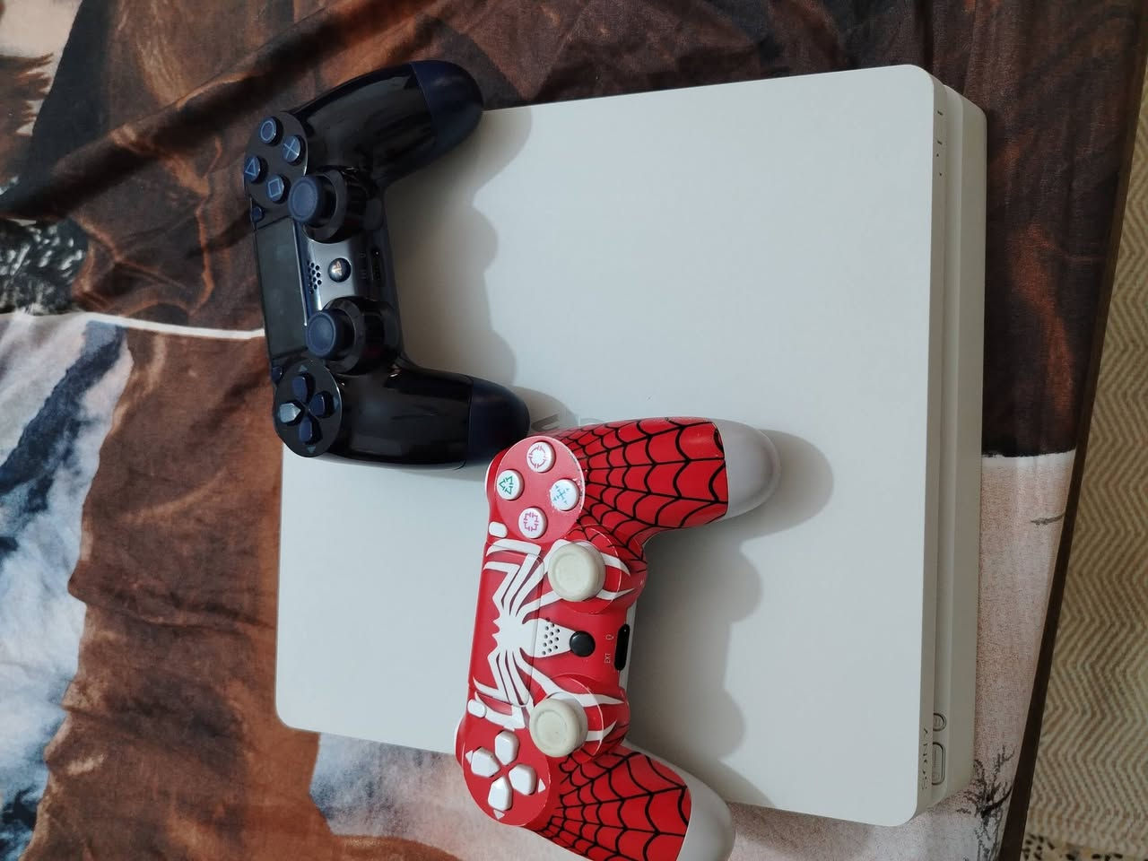 بلي 4 برو نظيييف
***********

مكاني حي النصر / فلكه حي النصر
