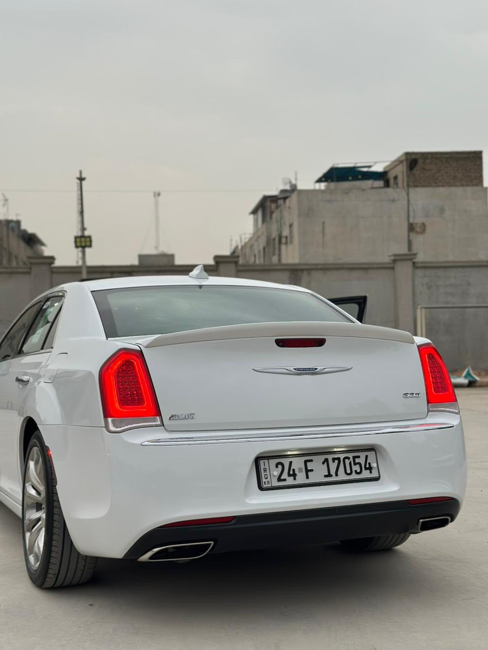 السلام عليكم
اوباما 2019 C كلين تايتل السياره حيل جديده  كفاله عامه بدون صبغ بدون حادث  حتى دعاميات بشرط السياره حلوه و دينار واحد متصرف عليها  جاهزه من كل نواحي 

بيها مكانينً pdr صغار حتى متبين 

المواصفات 

 بصمه  

بانوراما

تشغيل عن بعد 

كشنات اماميه تدفئة تبريد 

كشن خلفي تدفئه 

تحكمات أستيرن 

مري هيتر 

مري قلاب 

تبريد قطعتين

كشن خزن 

ستيرن كهرباء 

ستيرن تدفئة 

 

وباقي مواصفات ال C المعروفه رقم دهوك بأسمي تحويل ثاني يوم 

مكان السياره / بغداد زيونه 

 

للاتصال 

***********

***********
