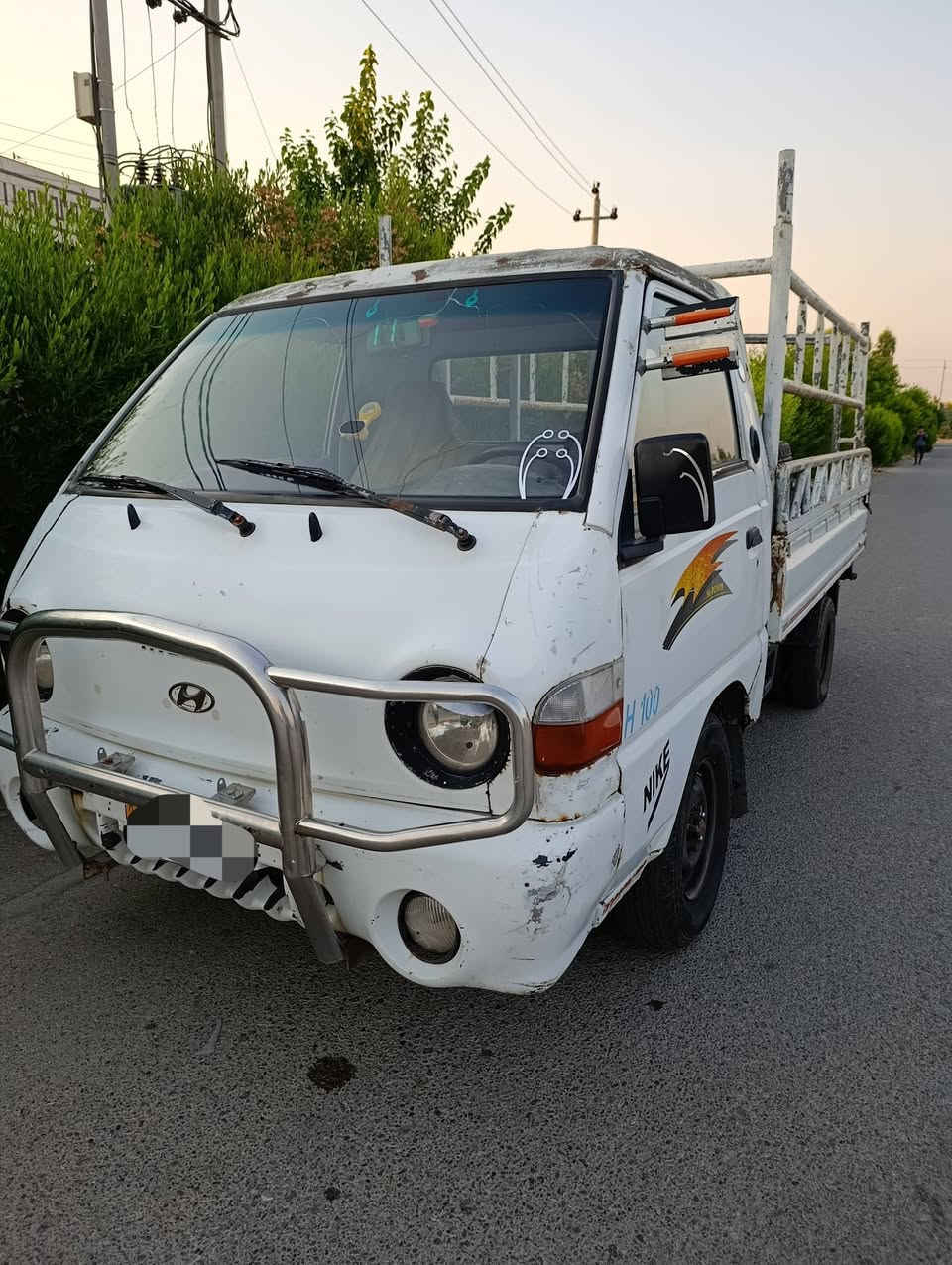 سيارة هونداي قردة سيارة نظيفة مكينه وكير واكسن وكهربائيات وشاصي نظيفة رقم اسود بغداد أبيع هل الموجود اتكفله بكلشي مكاني اربيل ((***********)) ...
