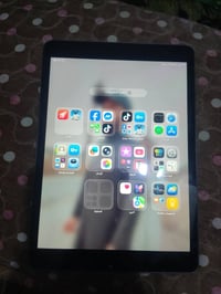 آيباد ٩ • ٢٥٦ • حسب القناعة