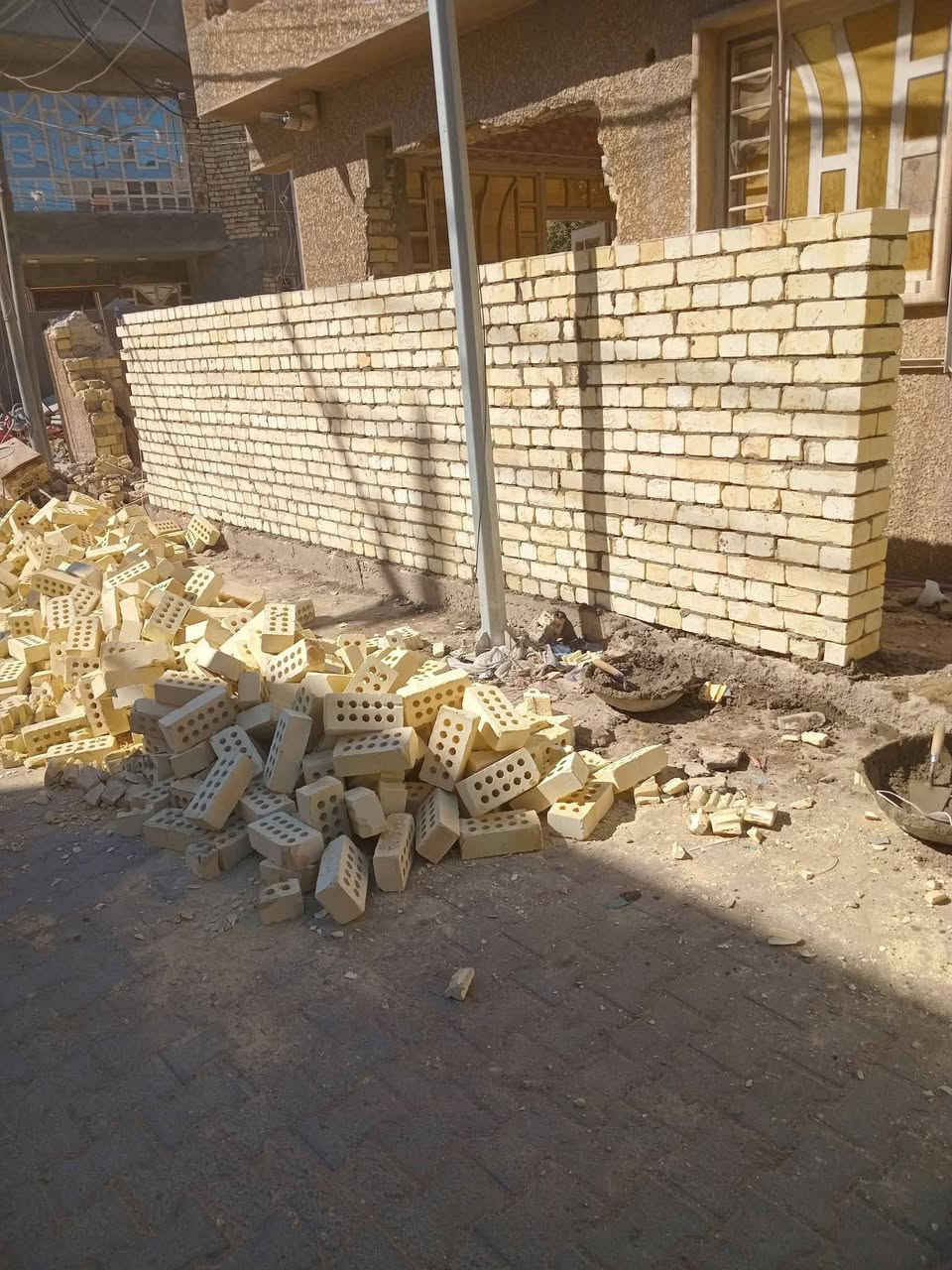 يوجد كادر بناء خلفات نشتغل جميع المحافظات استلام مهندس ***********
