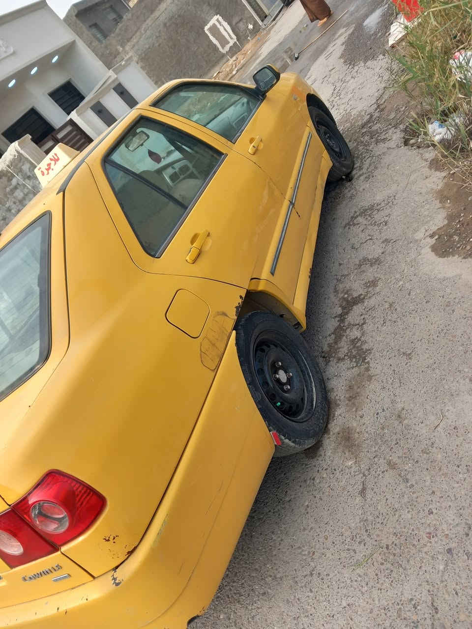 سلام عليكم شيري مديل 11 كفاله عامه لأصبغ ولاضربه بس بيه جملغ خلفي بي شوي وموضح بلا صوره كيري ومكينه كورلا جديد بيه  بس نقص تبريد كمبريسر فقط سياره حلوه وحلى من صور سعر 35 وبيه مجال مكان الدوره البعيثه متواجد وتساب اتصل ع رقم ***********
