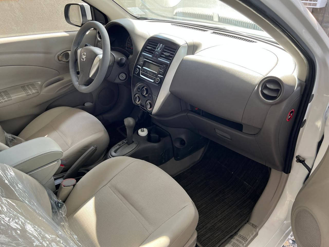 السلام عليكم للبيع هندي مديل 19ماشيه 156حقيقي بارد قبق الجنطه رقم بصره شرط التحويل السياره جاهزه كل نقص مابيها 
حداده طخم تاير دوشمه ماصار سبوع من كملتها اي استفسار
الاتصل ع *********** السعر 105وبيها شي قليل
