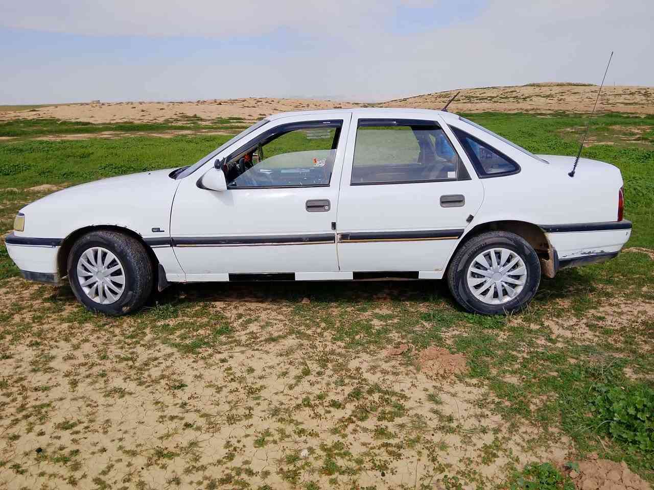 اوبل فكتره حجم 16رقم بغداد سياره  بلادي بلا صبغ تريد تحويل تريد وكاله سعر 39 وبيه مجال الموديل 1990 المحرك لا صرف ؟‏‪0770 827 2428‬‏/////‏‪0750 072 7962‬‏
