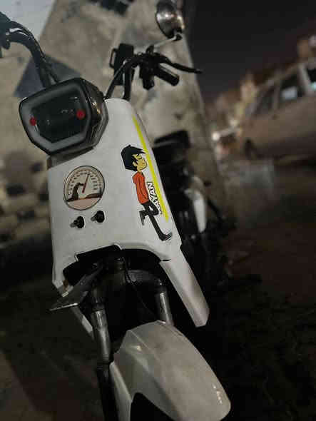 السلام عليكم شباب دراجه شحن للبيع بيع مستعجل بيها اربع شغلات بطاريات شحن يرادلها سويج ضايع بس بصمه شغااه لبصمه خلل. ما بيها وشاشتها يرادلها تبديل وكهربائيات يرادلها ولسعر 350 قفل متوازي عل بيعه 
الرقم للتواصل ***********
