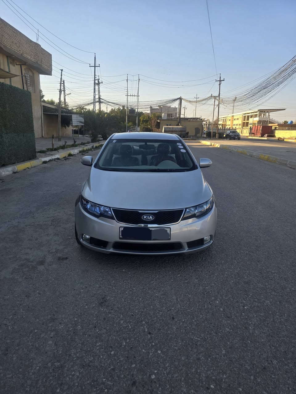 وينه ليدور جديد وجاهز وكارتون
كيا فورتي 2010 ادوات كصه جنطه 
#ارقام وسنويه انكليزي اربيل شرط الحاسبه 
فول مواصفات للخير ماعده الفتحه
محرك 1600 دوش دكشن عالي 
#بصمه تشغيل +بصمه بيبان 
كشنات تبريد + تدفئه حساسات خلفيه 
اشاير مري تحكم ستيرن جهتين 
تبريد ثلج + تدفئه نضام ايكو اقتصادي 
السعر 48 وبيه مجال قليل 
مكانه كربلاء  ***********
