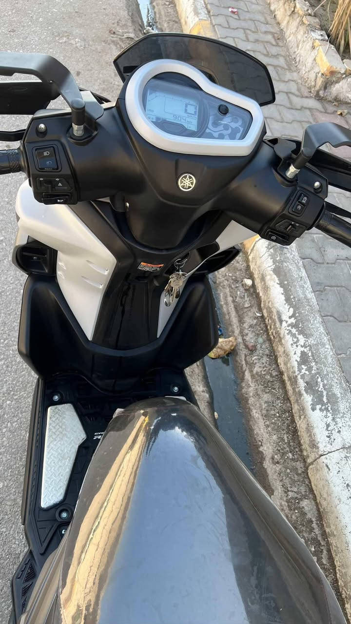 سلام عليكم زت ار ٢٥
مكفوله من زلغ ماشيه ٩٠٠ حقيقي دراجه جديده
ابيعلكياه نفس بصوره الشري يتصل ***********
