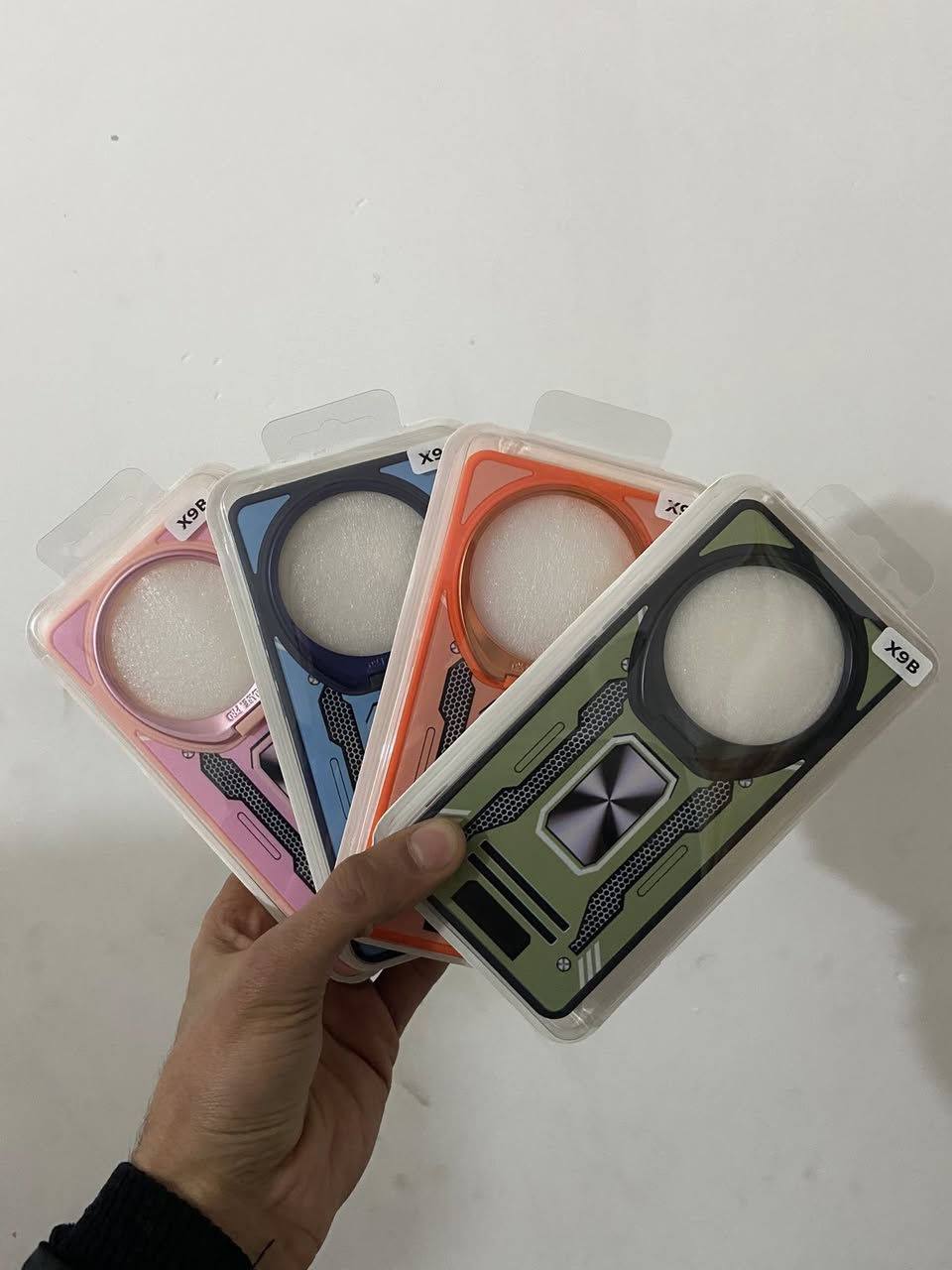 عرض خاص سعر الكفر 250 دينار وعدسات كاميره 250 دينار ولاصق شاشه 100 دينار  توصيل لجميع المحافضات ***********
