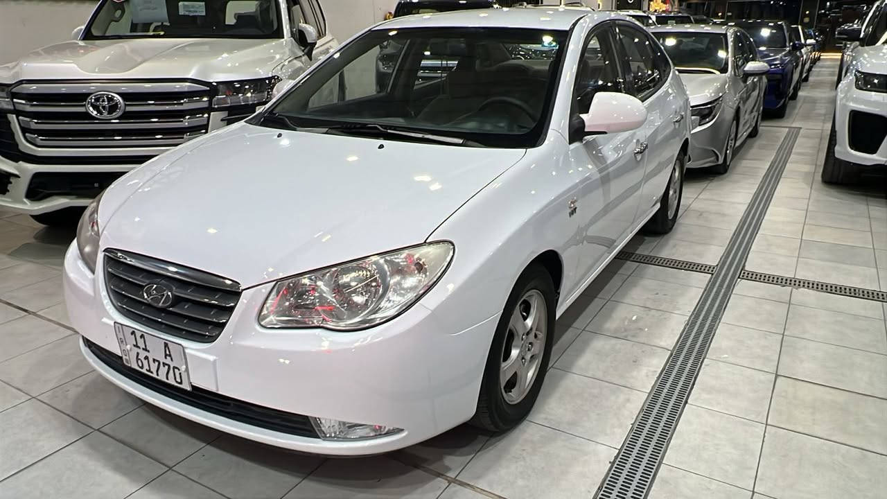 سلام عليكم
النترا مقدس وارد خليجي مكفولة كفالة عامة 
محرك 1600 
مديل 2009 
السيارة جديدة رقم بغداد الدولي 
مكان السيارة بغداد 
السعر 115 ورقة وبيهة مجال 
رقم الهاتف ***********
