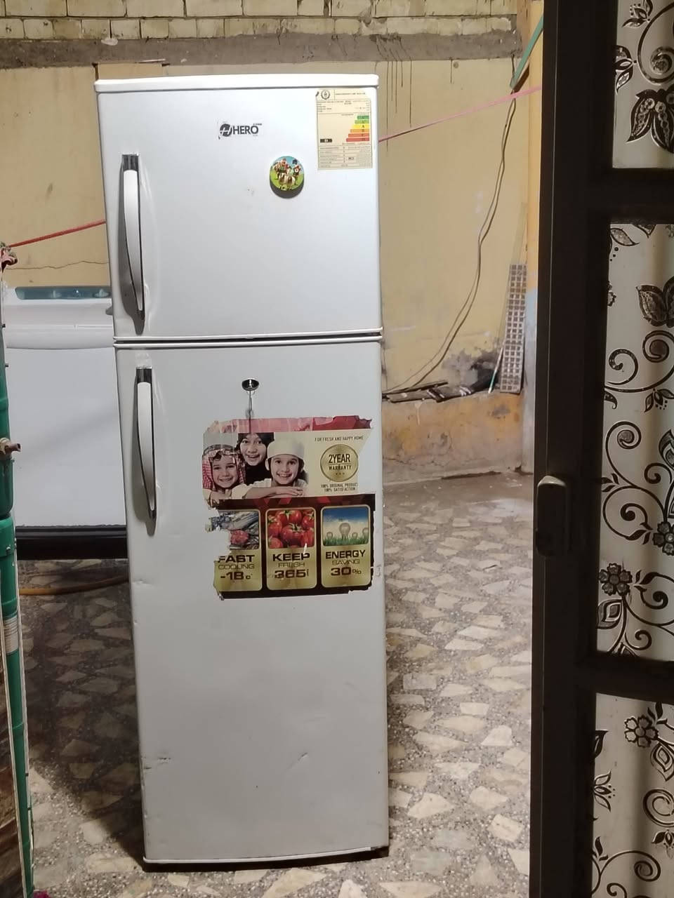 مجموعة غراض للبيع شرط الفحص والنضافه الشراي يخابرني اويراسلني واتساب هذا رقمي ***********
