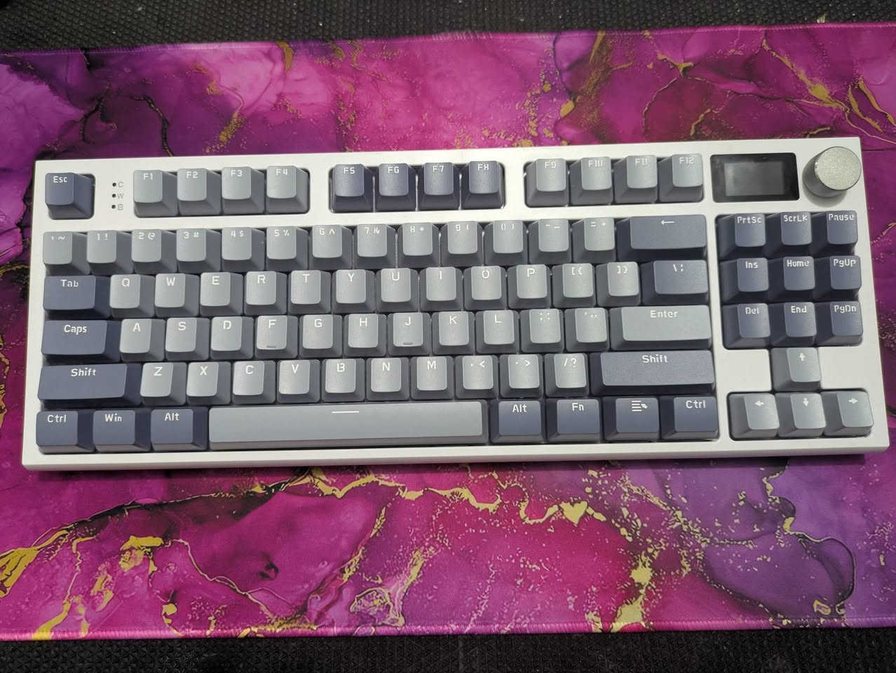 كيبورد ماركة اتاك أشارك 
السعر:45 د.ع


**إذا كنت صاحب هذا الإعلان وتريد حذفه لأي سبب، رجاءا أرسل رسالة إلى الدعم الفني**