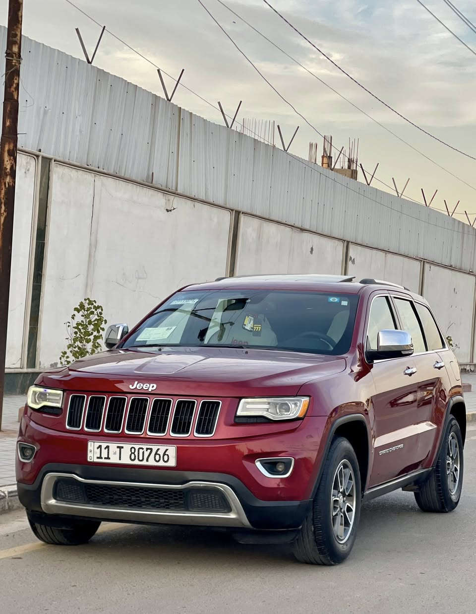 السلام عليكم 
جيب 2015 LIMITED فول مواصفات 
رقم بغداد الجديد باسمنه 
كلين تايتل السياره 
مكفوله كفاله عامه من #الصبغ_والتبديل_والحادث 
بنوراما
بصمة ابواب 
بصمة تشغيل 
كشنات جلد وكهرباء
كشنات تدفئه تبريد
فول تحكم استيرن شفتات 
كير طياره
دركه هيتر
مري قلاب
صندوك كهرباء
محرك 3600 6V
رادار 
حساس خلفي
شاشه جبيره
كامرا خلفيه
لايت حاجب
زنون عالي ناصي بلادي
ماشيه 140mi
السياره 
جاهزه كير ومحرك وحداديه وتبريد وتدفئه
تخم تاير ويل جدد
ناصبه السياره وجديده وشرط الفحص والسونار 
السعر 208$ وبيه شي بسيط 
عنواني بغداد
***********
