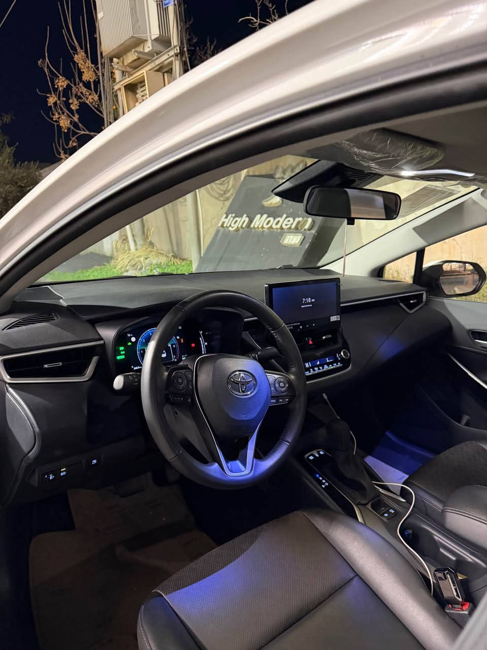 Toyota crolla 2025
٧٥٠٠ هه زار رؤيه هه موو شتى به شرت فول مواسفات شكيل خه لجى 
*********** أربيل, العراق
