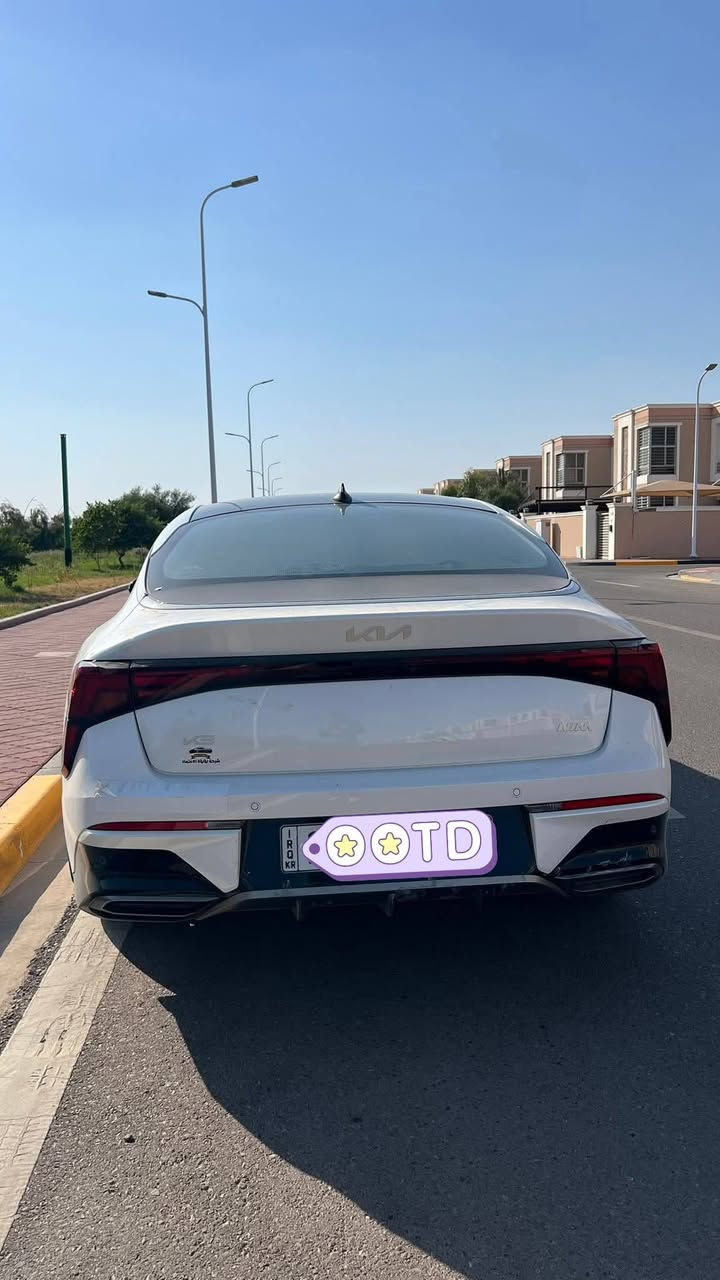 K5 2026
زيرو ماشية 900 فقط يعني اقل الف 
اخذتها وحبيت شكل #سوناتا الجديد واريد اغيرها
السيارة مواصفات وراح احجي بعضهن 
 1.بانوراما 
2.محرك 2500 تنفس طبيعي
3.تشغيل عن بعد 
4.كشنات جلد 
5.رادار امامي خلفي 
6.كاميرا 
7.كشن كهرباء 
8.تبريد شاشة الكتروني 
9.تحكم بالتبريد منفصل 
10.تبريد قطعتين 
11.دخول ذكي 
12.بصمه تشغيل 
13بصمه ابواب 
14.سايد بريك بصمه
15.توقف ذاتي 
16.كير ٨ سرعات 
17.وضعيات قيادة 
18.صندوق كهرباء يفتح عند الاقتراب 
19.لايت زنون 
20.مري شفط 
21.شاشة كار بلاي
22.وباقي مواصفات معروفه 
((مكاني بصرة)) 
*********** واتساب او اتصال 
سعر الزيرو معروف الي يدور كسر سوك وينزل هواي لا يراسلني رجاء
