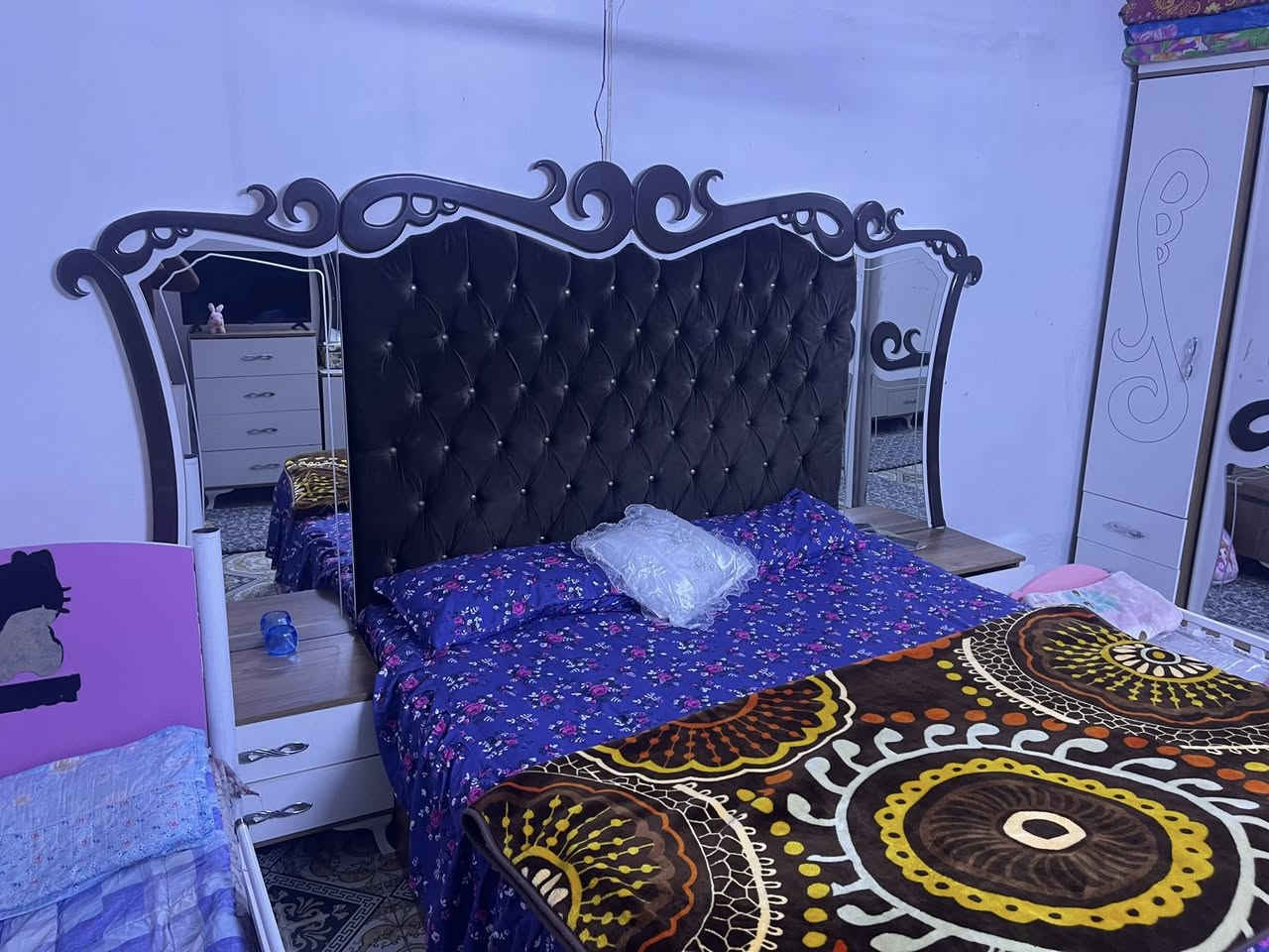 غرفه تركي مستعمله نضيفه شوفت عينك٥٠٠بيه مجال قليل *********** واتساب مكان الحمزه الغربي
