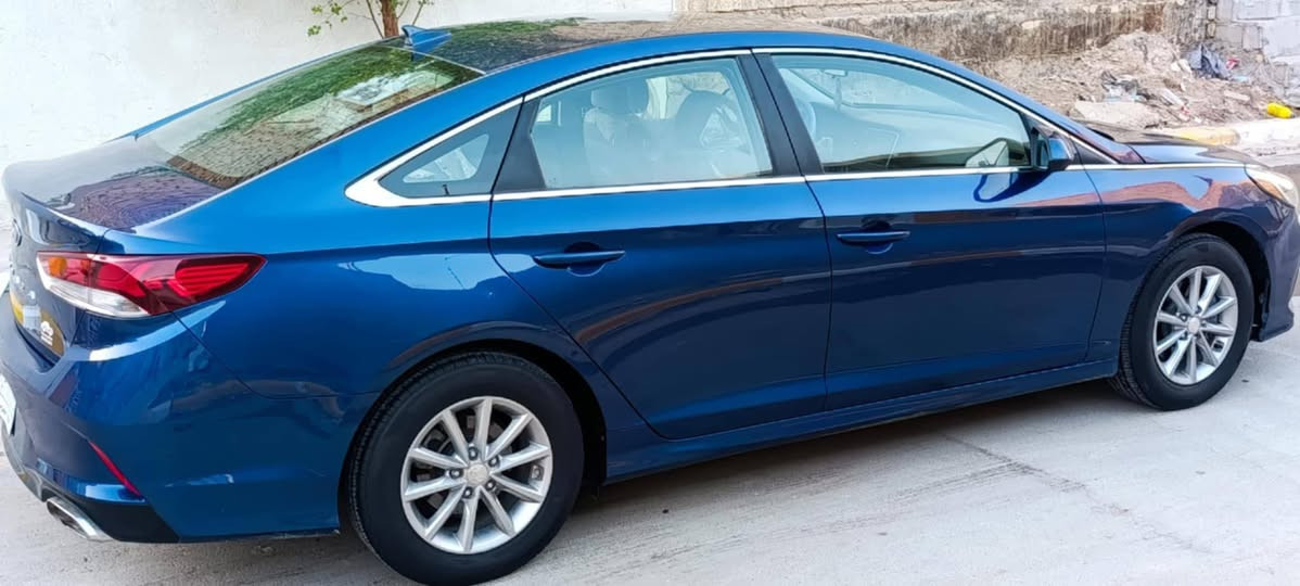 السلام عليكم شباب سوناتا للبيع 
موديل 2019
كلشي موضح بل السونار 
بيع مستعجل 
والشري يتصل
مامتواجد على الفيس 
***********
***********
