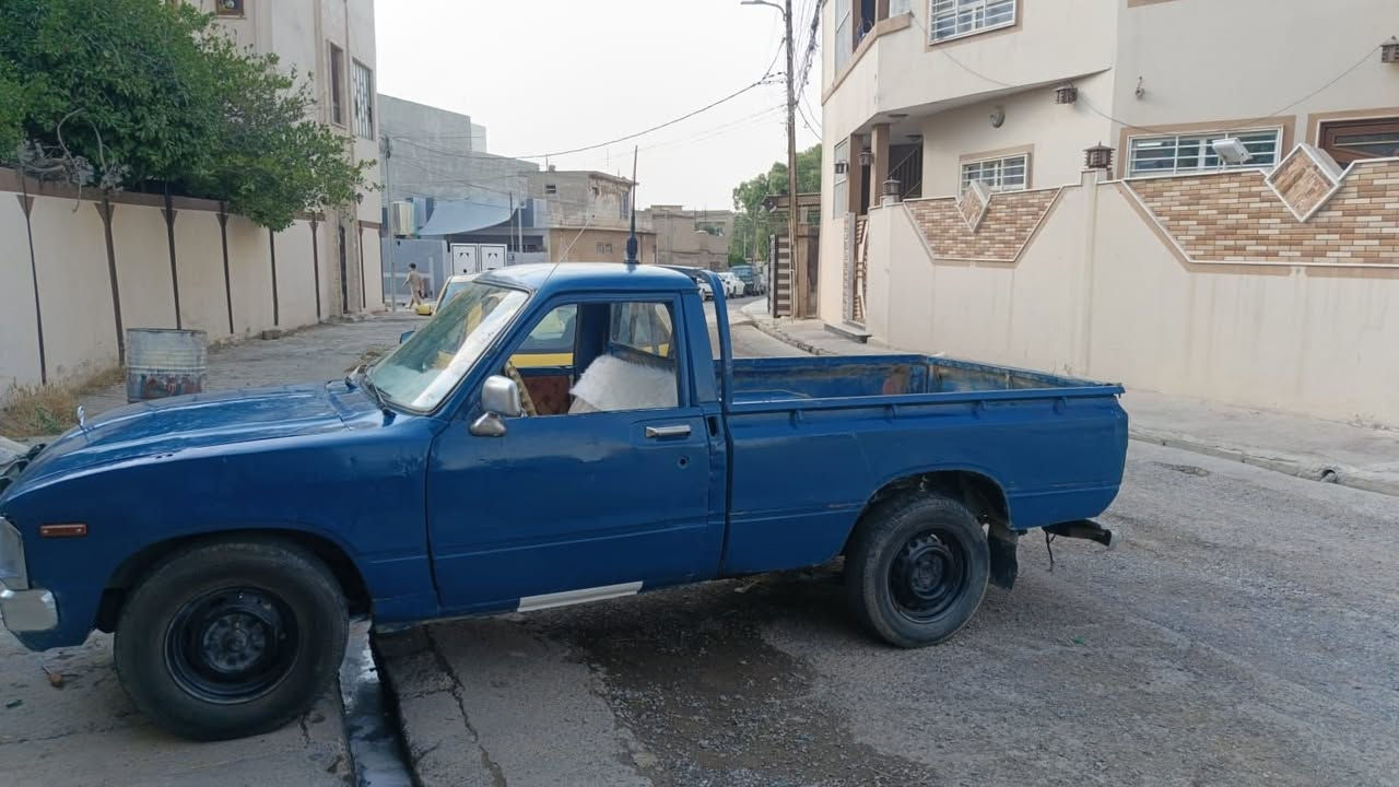 السلام عليكم بكم للبيع موديل 82 رقم نينوى دولي 
مكلف بنشر للستفسار اتصل ***********
***********
