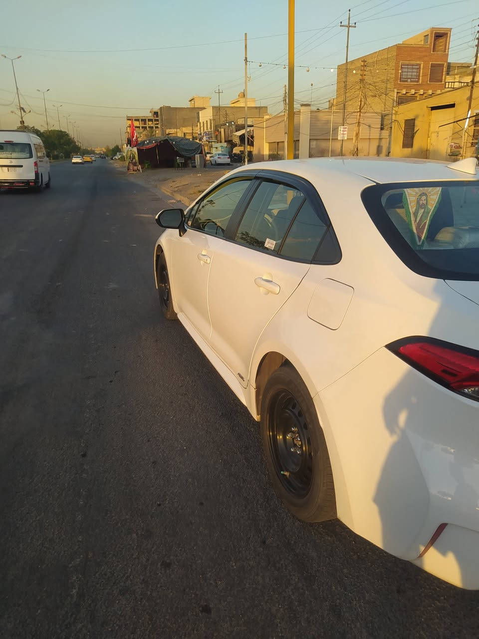 السلام عليك كورلا موديل 2023امريكي EL هايبرد محرك كير تبريد كفاله ماشيه 45 صور الحادث مرفقه بدون دواخل بجم كبس مكفول إرباكات سليمه مكان بغداد حي العامل الهاتف 
*********** السعر 149
