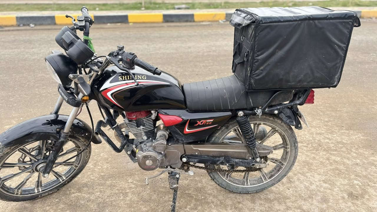 سلام عليكم شاينك مديل 2023ساله من طالعه ٤ شهر نضيفه دراجه كامله من كلشي شغل وطلع سعره ١٢٥٠  سعر مليون وميتين وخمسين  عنواني ناصريه مركزً. شراي يتفضل خاص أو يتصل ***********
