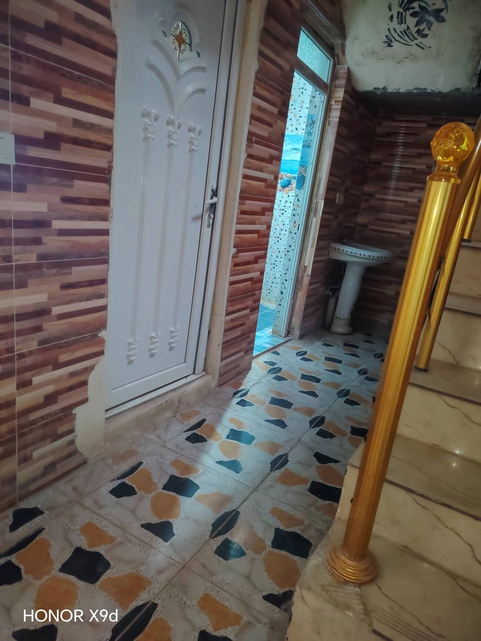 الايجار حي السماح التسعين غرفتين نوم وهول واستقبال مطبخ وصحيات كراج     السعر 200 ***********/ ***********/        مكتب تاج الملوك
