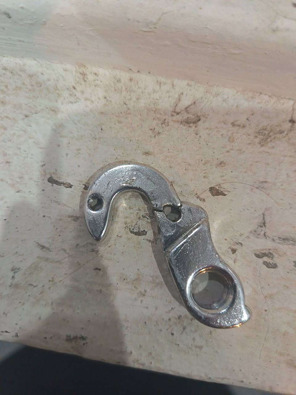 السلام عليكم اخوان عندي رود ماركتLOUIC GARNEAU الديج مال عكرب مكسور رايدة 225 وبي مجال للطيبين


**إذا كنت صاحب هذا الإعلان وتريد حذفه لأي سبب، رجاءا أرسل رسالة إلى الدعم الفني**