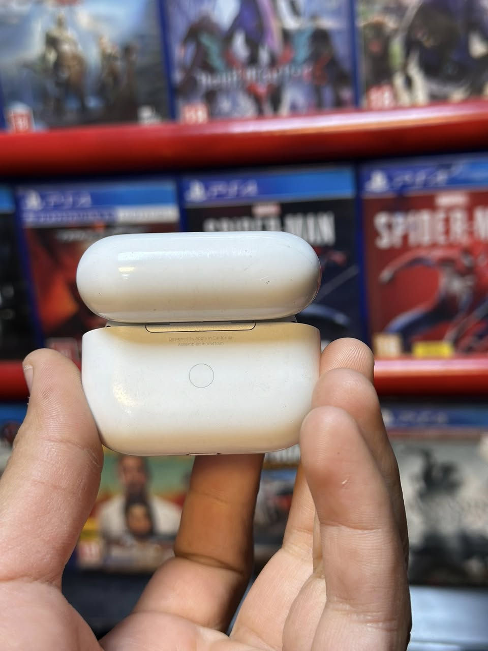 السلام عليكم
سماعة ابل ايربود برو نضافة 90/100

السعر 95 الف او بية مجال 

***********
