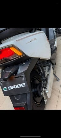 دراجه شحن من شركة saige سيج  دراجه نضيفه 6بطاريات   نقصها بس بجم امامي...