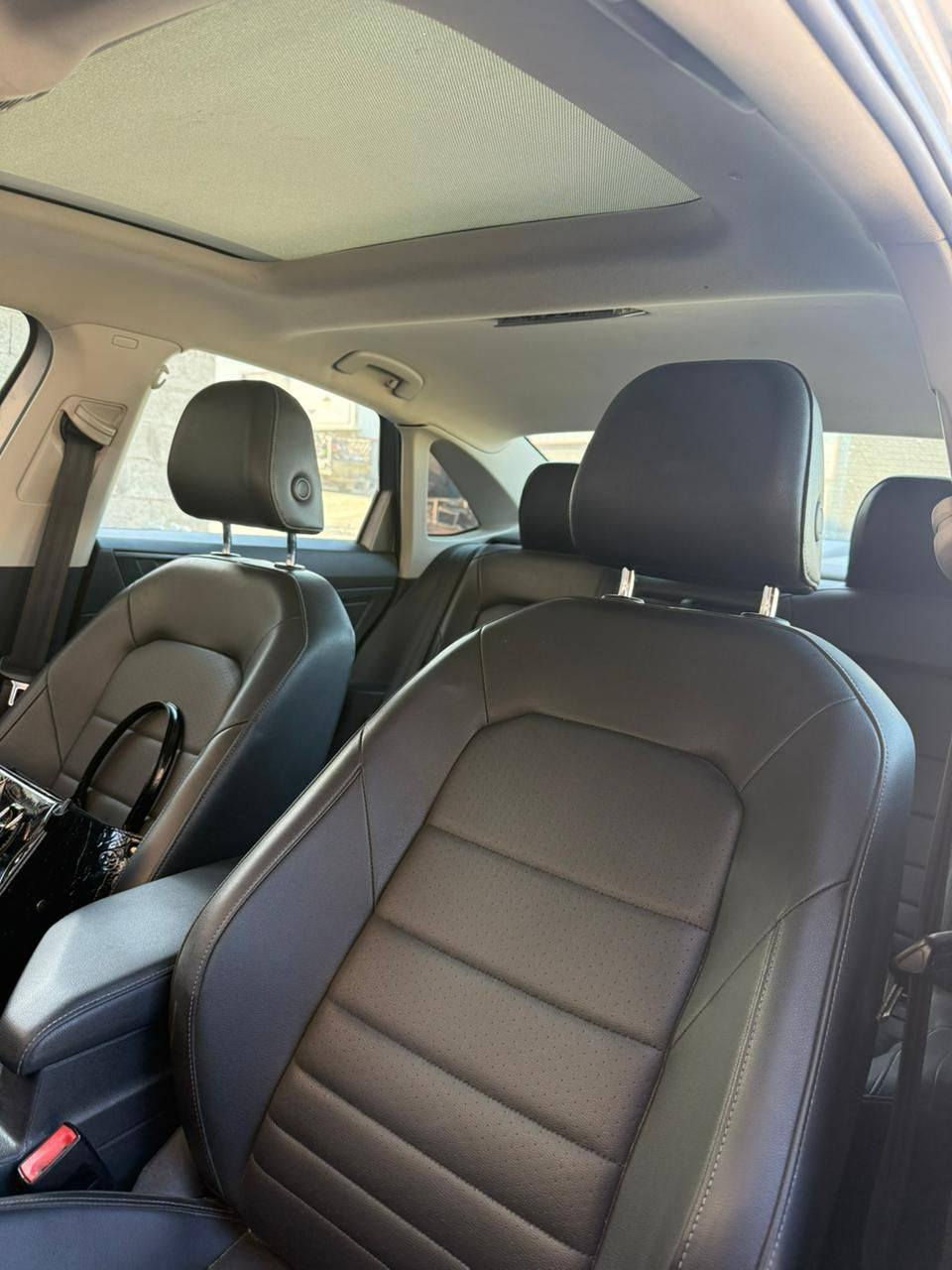 جيتا موديل 2021 SE E LINE
فول مواصفات صبغ جاملغ خلفي فقط كلير وشبر تعديل بارد بالباب خلف السائق
السعر 158 ورقة


**إذا كنت صاحب هذا الإعلان وتريد حذفه لأي سبب، رجاءا أرسل رسالة إلى الدعم الفني**